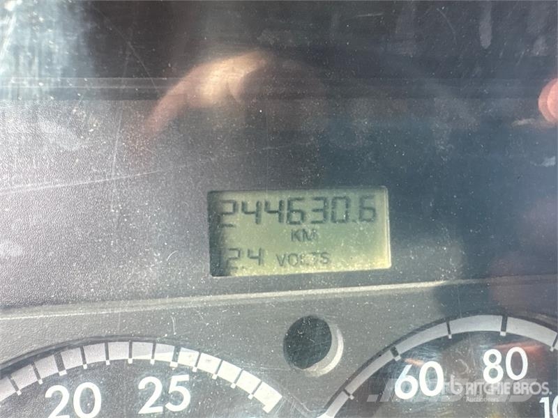 Sterling L9500 شاحنات خرسانة