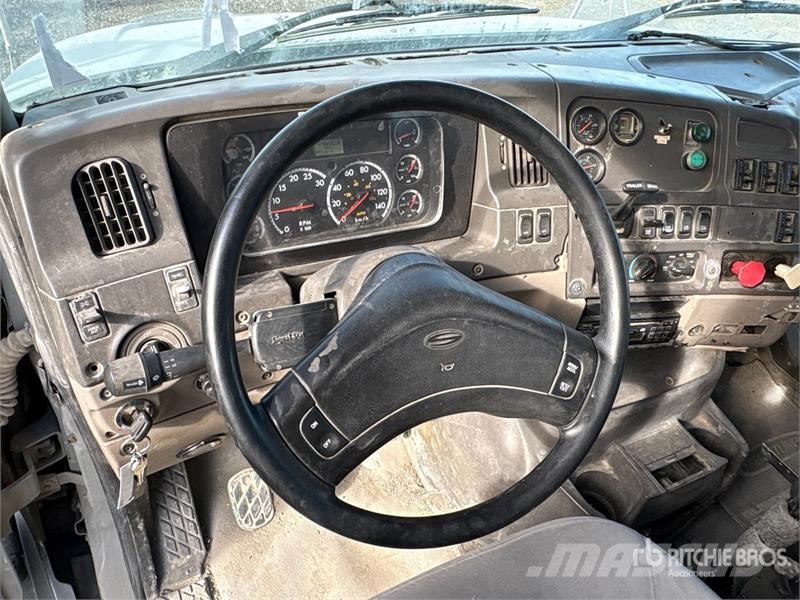 Sterling L9500 شاحنات خرسانة