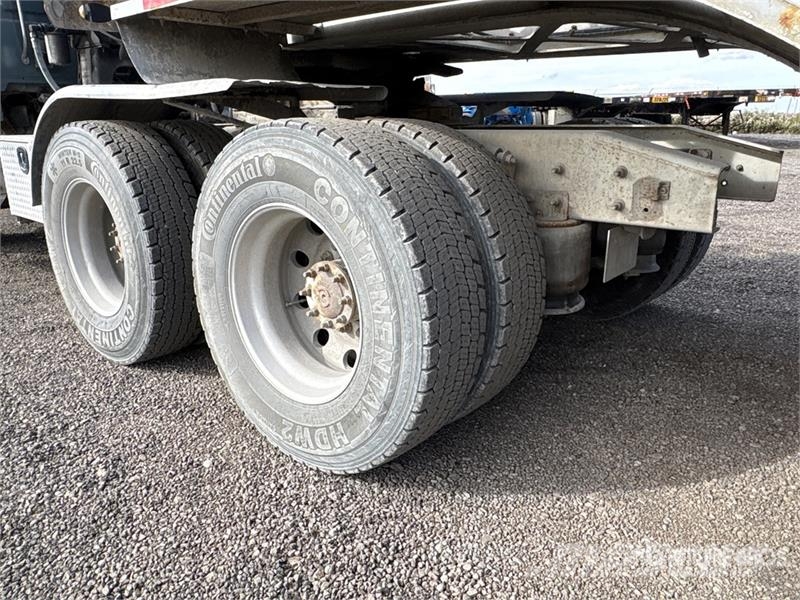 Sterling L9500 شاحنات خرسانة