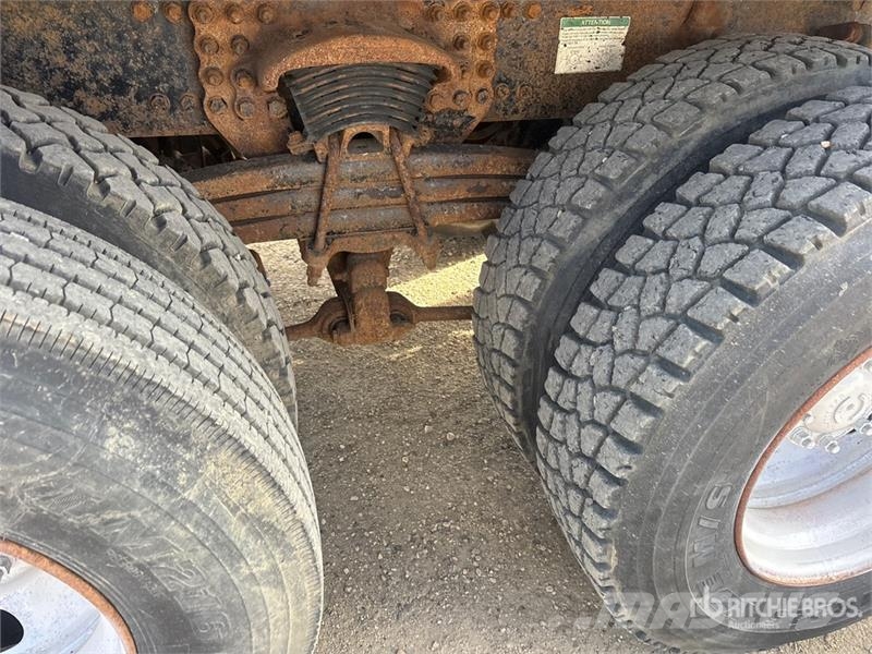 Sterling L9500 Komunalna vozila