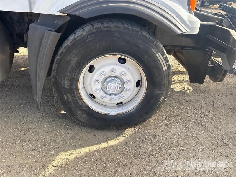 Sterling L9500 Komunalna vozila