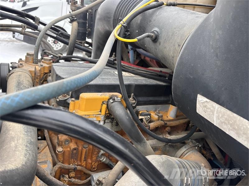 Sterling L9500 6x4 Rollback Truck Bergungsfahrzeuge