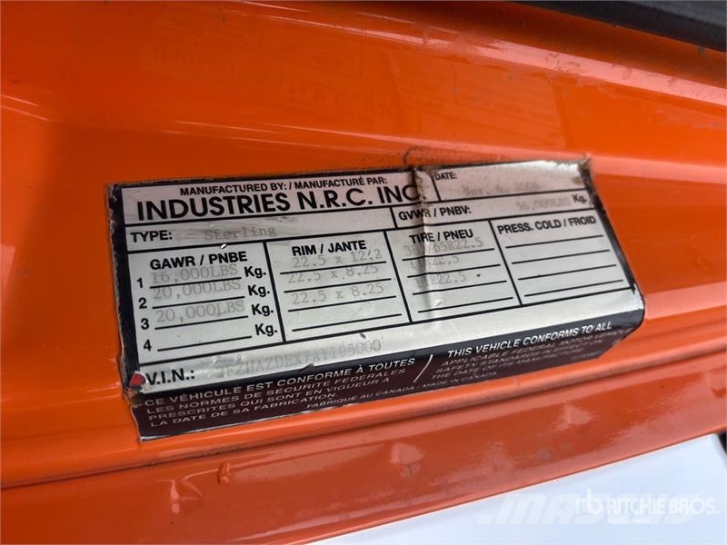 Sterling L9500 6x4 Rollback Truck Bergungsfahrzeuge