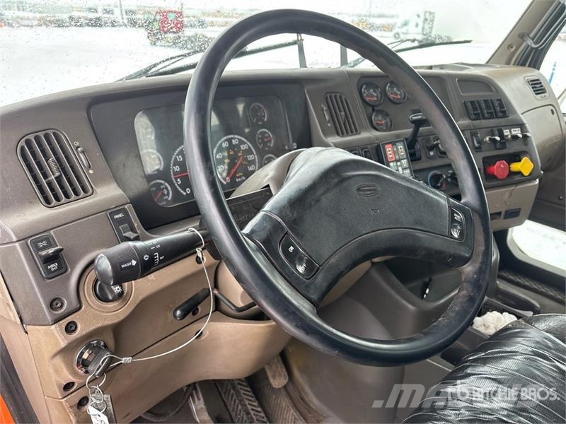 Sterling L9500 6x4 Rollback Truck Bergungsfahrzeuge