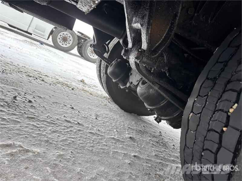 Sterling L9500 6x4 Rollback Truck Bergungsfahrzeuge