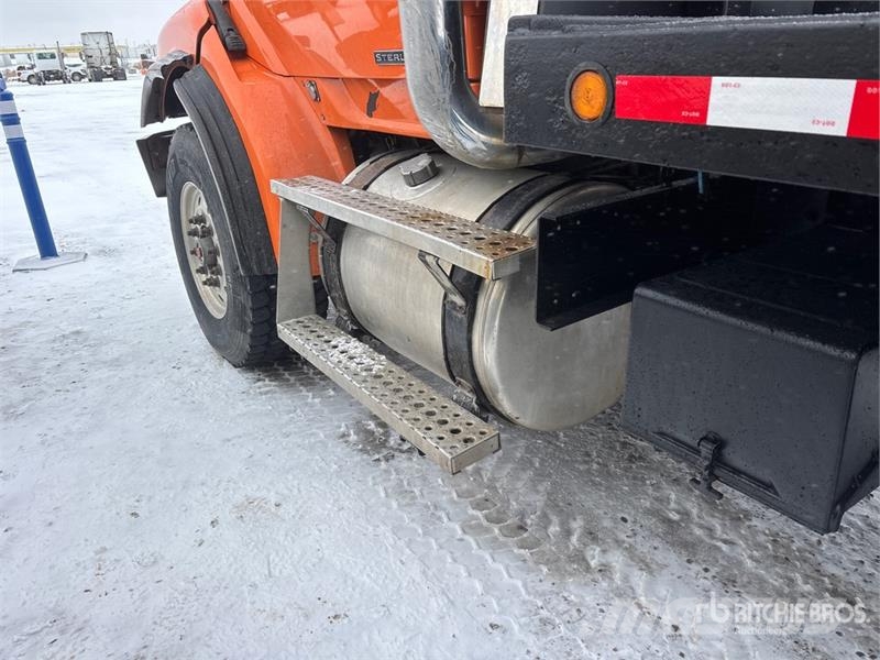 Sterling L9500 6x4 Rollback Truck Bergungsfahrzeuge