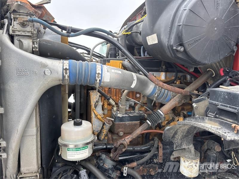 Sterling L9500 6x4 Rollback Truck Bergungsfahrzeuge