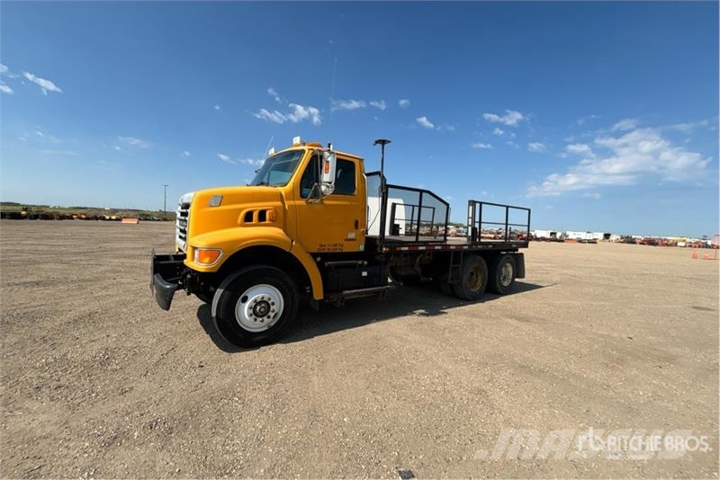 Sterling LT7500 شاحنات مسطحة/مفصلية الجوانب