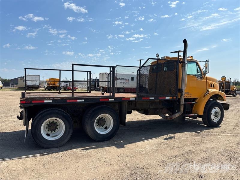 Sterling LT7500 شاحنات مسطحة/مفصلية الجوانب