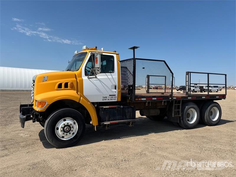 Sterling LT7500 شاحنات مسطحة/مفصلية الجوانب