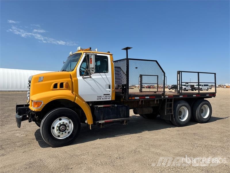 Sterling LT7500 شاحنات مسطحة/مفصلية الجوانب