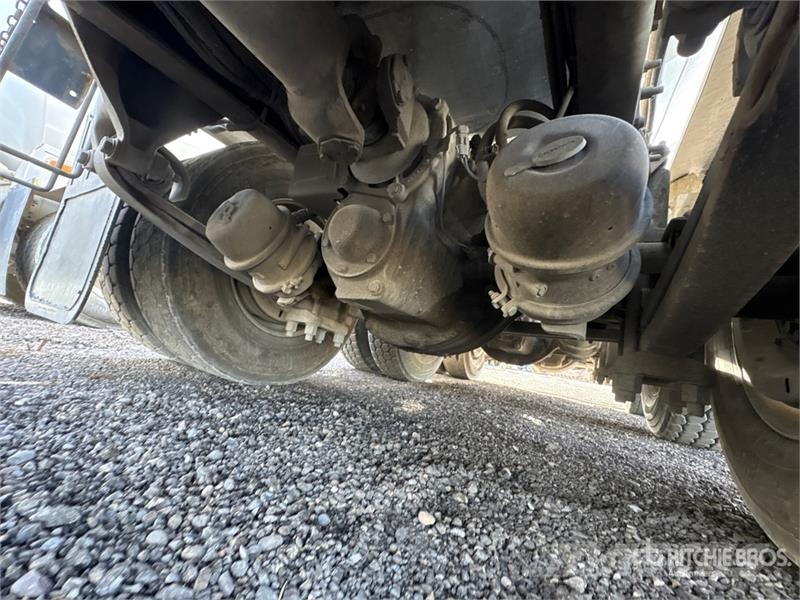 Sterling LT9500 Kamioni mešalice za beton