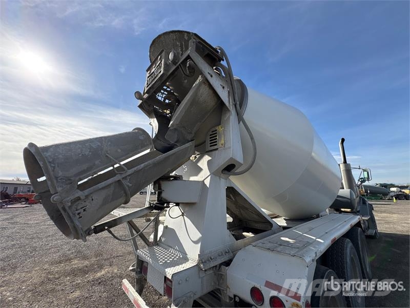 Sterling LT9500 Concrete trucks