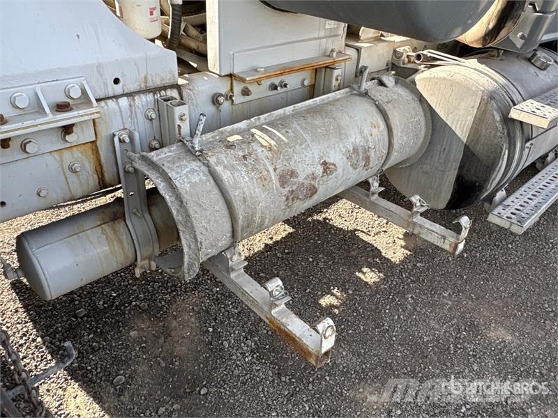 Sterling LT9500 Concrete trucks