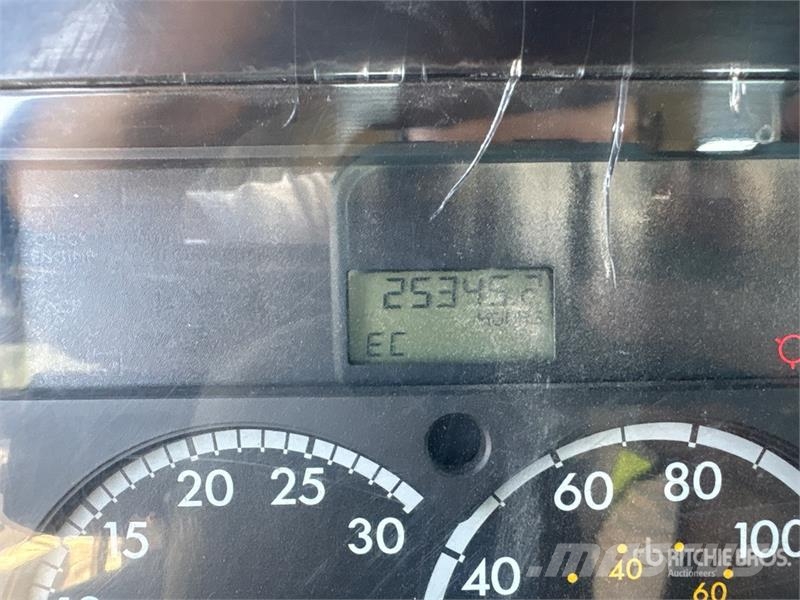 Sterling LT9500 Φορτηγά-Μπετονιέρες