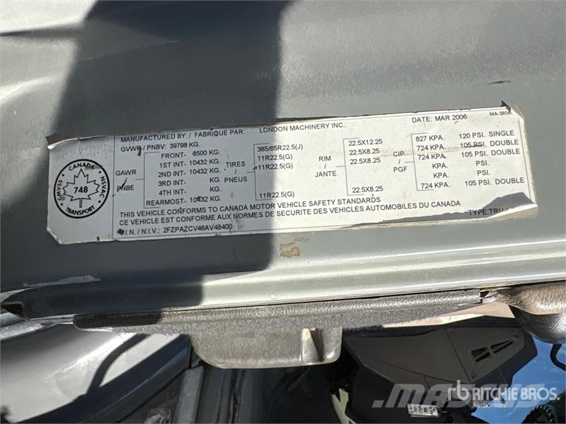 Sterling LT9500 Φορτηγά-Μπετονιέρες