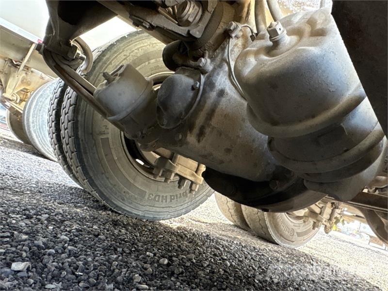 Sterling LT9500 Kamioni mešalice za beton