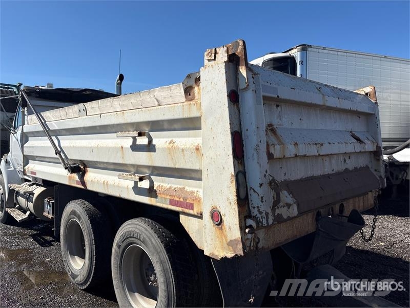 Sterling LT9500 Lastbiler med tip