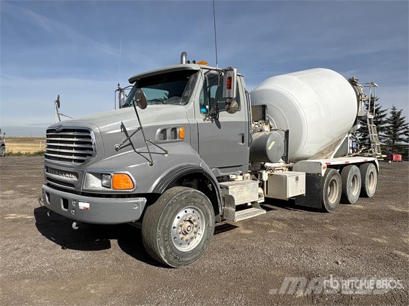 Sterling LT9500 Concrete trucks