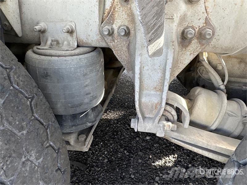 Sterling LT9500 Kamioni mešalice za beton