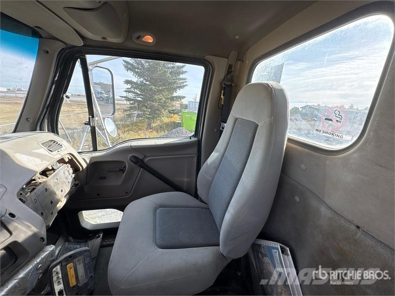 Sterling LT9500 Concrete trucks