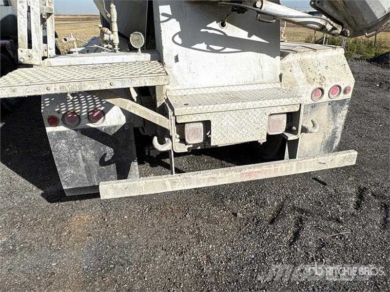 Sterling LT9500 Kamioni mešalice za beton