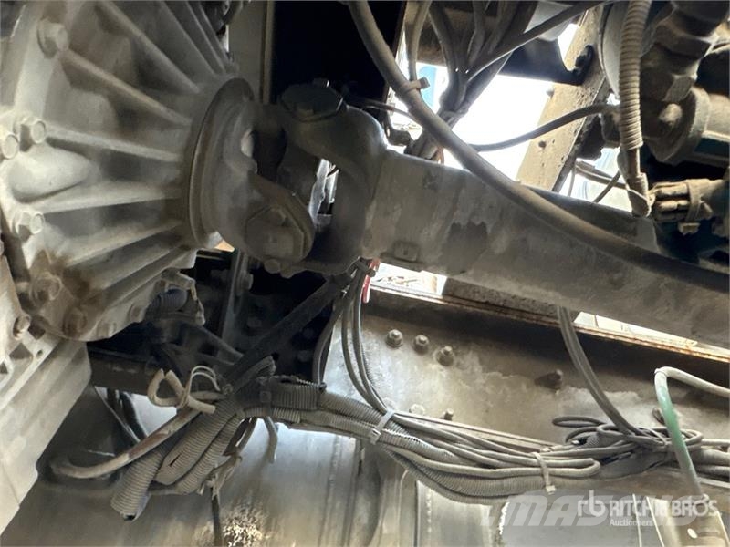 Sterling LT9500 Kamioni mešalice za beton