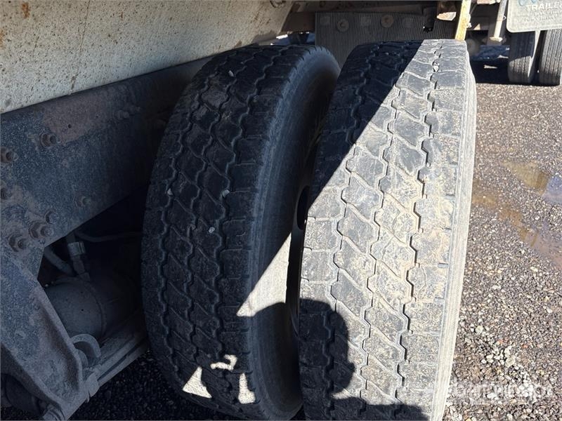 Sterling LT9500 Lastbiler med tip