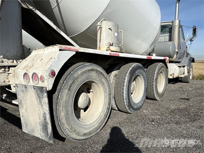 Sterling LT9500 Kamioni mešalice za beton