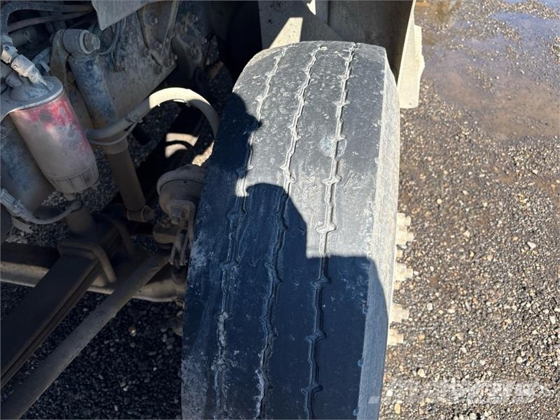 Sterling LT9500 Lastbiler med tip