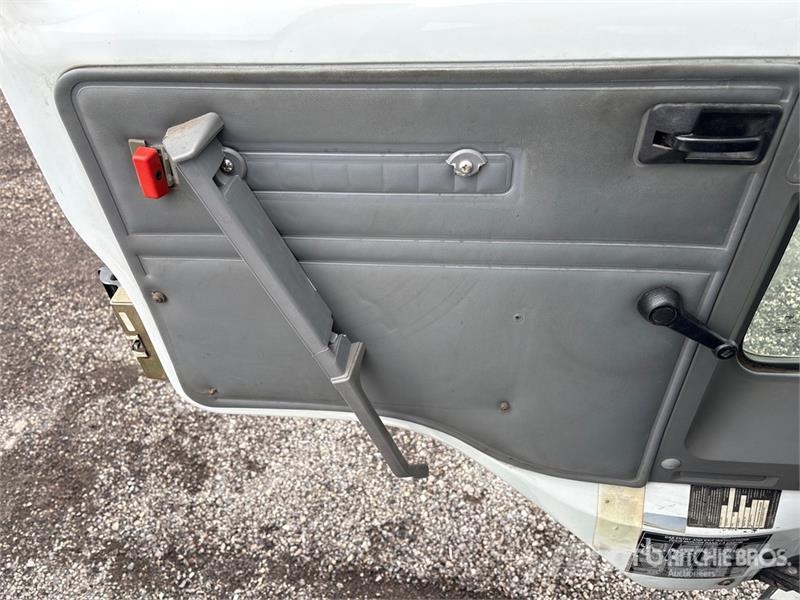 Sterling SC8000 Camiões varredores