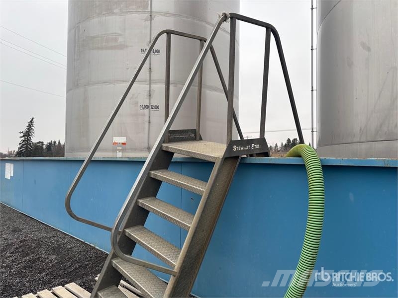 Stewart Steel 50 ft x 20 ft Containment Tank Bränsle och tillsatstankar