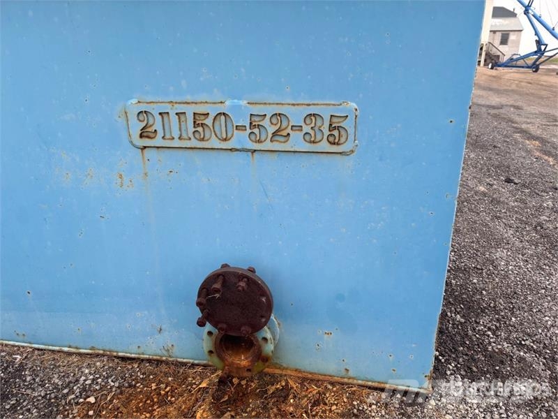 Stewart Steel 50 ft x 20 ft Containment Tank Bränsle och tillsatstankar