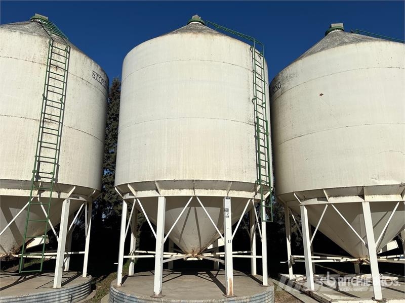  Stor-King +/- 2500 bu 3 Ring Smooth Wall Hopper Gr وحدات / آلات معالجة المحاصيل وتخزينها - أخرى