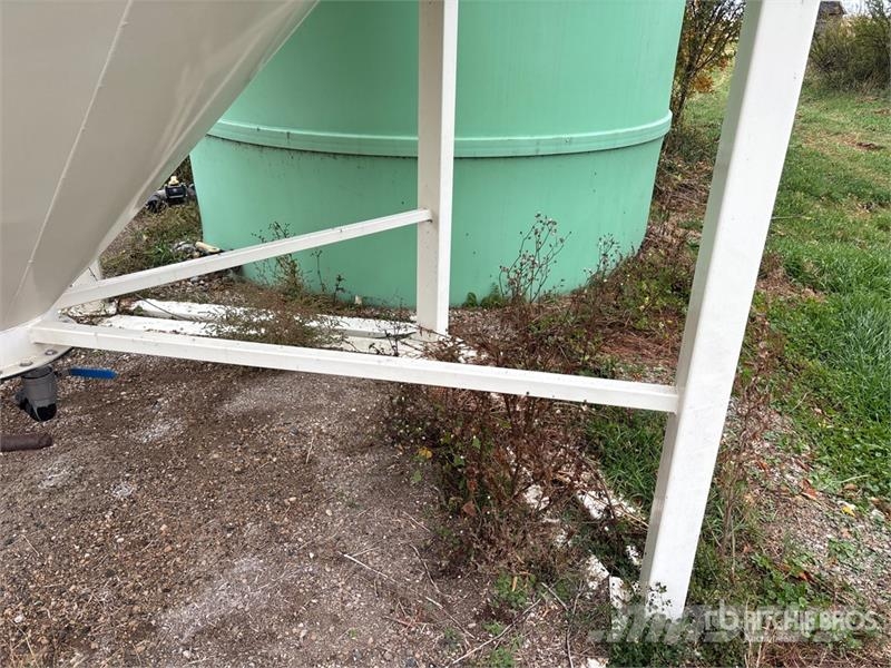 Stor-King 75 cft Fertilizer Tank Rasturači mineralnog đubriva