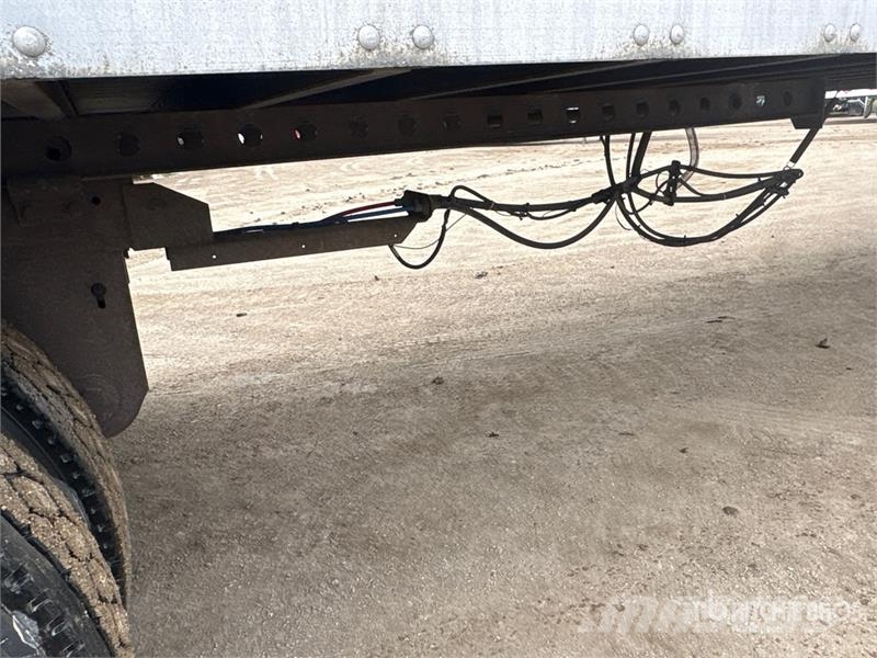 Stoughton 53 ft x 102 in T/A Van Trailer Прицепы-фургоны