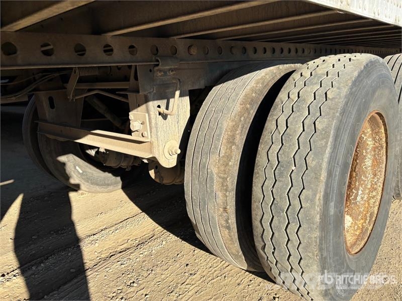 Stoughton 53 ft x 102 in T/A Van Trailer Dengtos priekabos