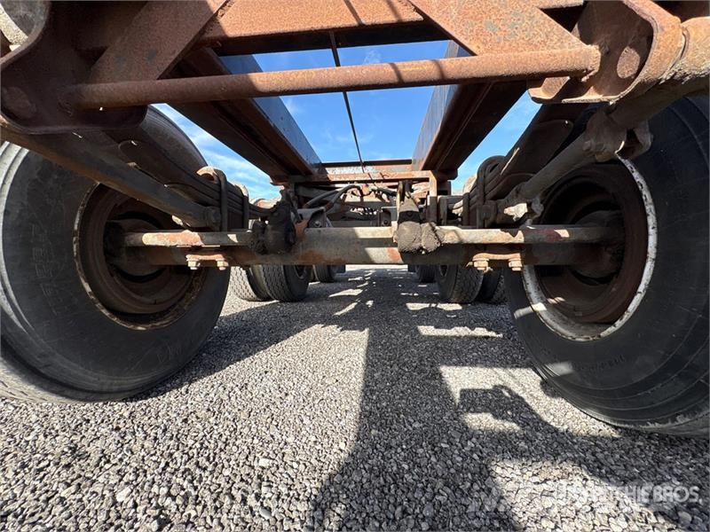 Stoughton Tri/A Extendable Container Trailer مقطورات حاويات
