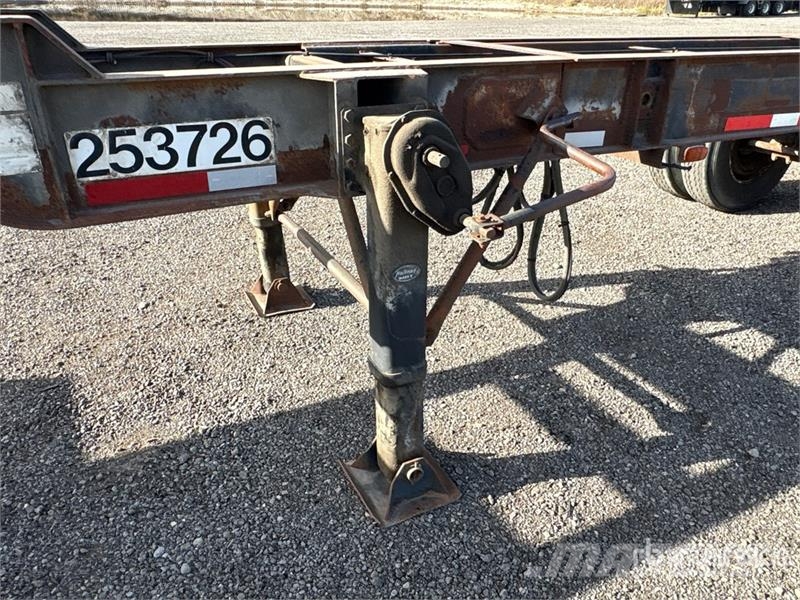 Stoughton Tri/A Extendable Container Trailer مقطورات حاويات