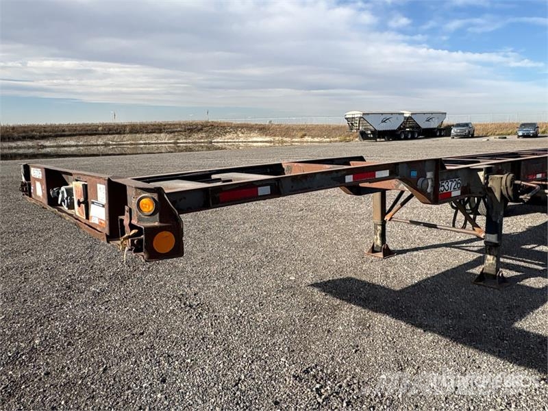 Stoughton Tri/A Extendable Container Trailer مقطورات حاويات