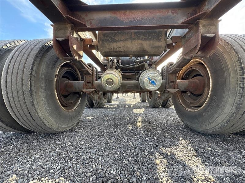 Stoughton Tri/A Extendable Container Trailer مقطورات حاويات