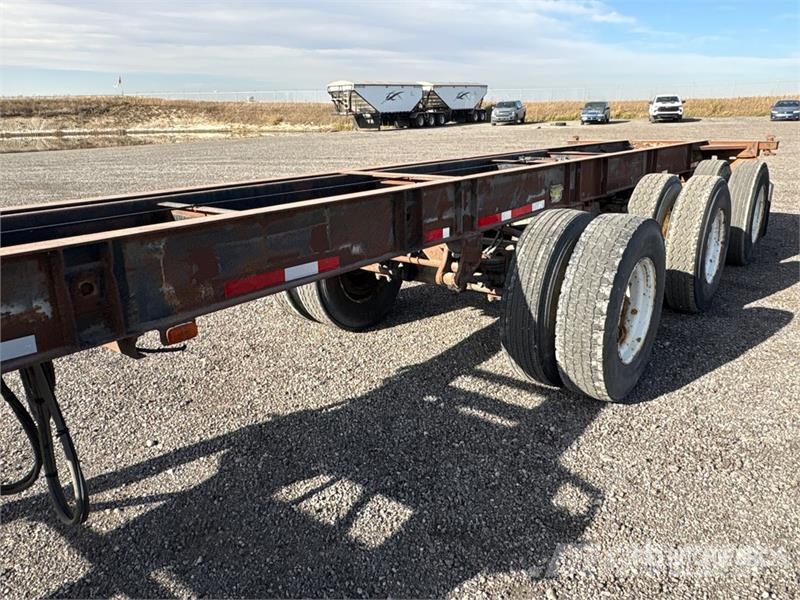 Stoughton Tri/A Extendable Container Trailer مقطورات حاويات