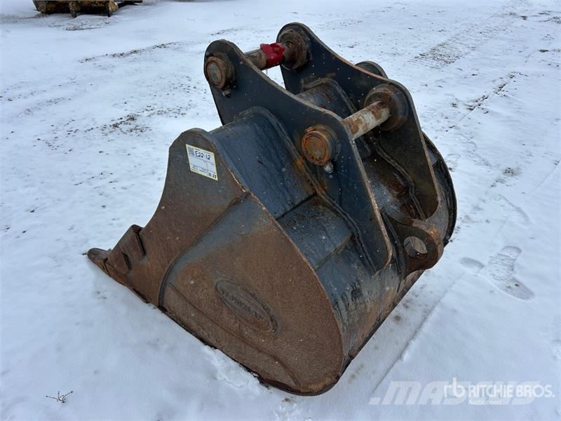 Strickland 36 in Digging Pin On Excavator Bucket - Fits 120 S Schaufeln