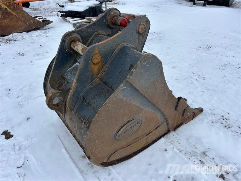 Strickland 36 in Digging Pin On Excavator Bucket - Fits 120 S Schaufeln