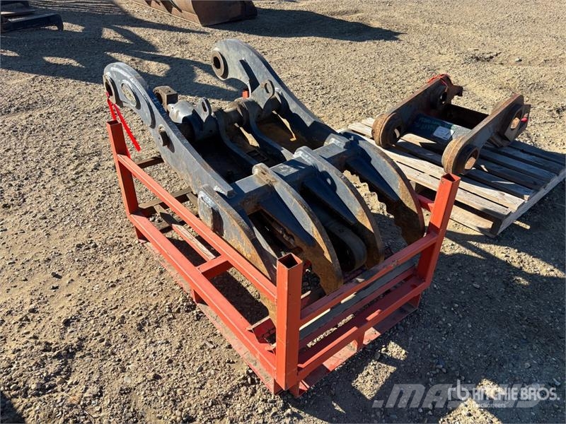Strickland 49 in Hydraulic Excavator Thumb Schaufeln