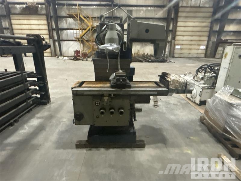 Strojtos FGS32/40T Milling Machine معدات البناء - غير ذلك