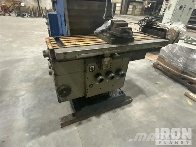Strojtos FGS32/40T Milling Machine معدات البناء - غير ذلك