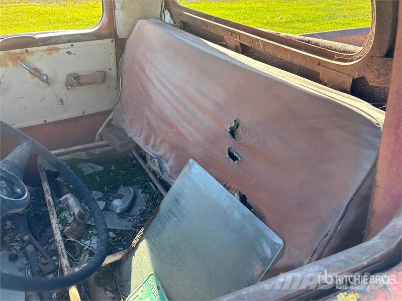 Studebaker Pickup (Inoperable) Anders
