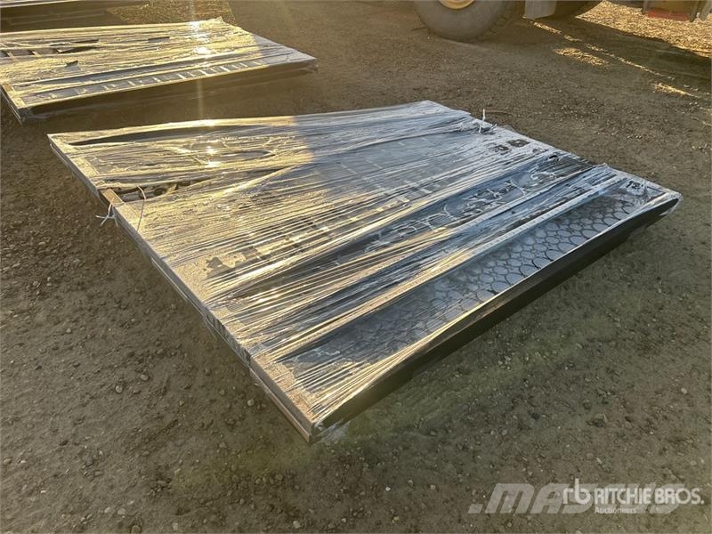 Suihe NG-14Eu-2&14D-1&14T-1 83 in x 94 in Wrought Iron B Сільгосптехніка - Інші