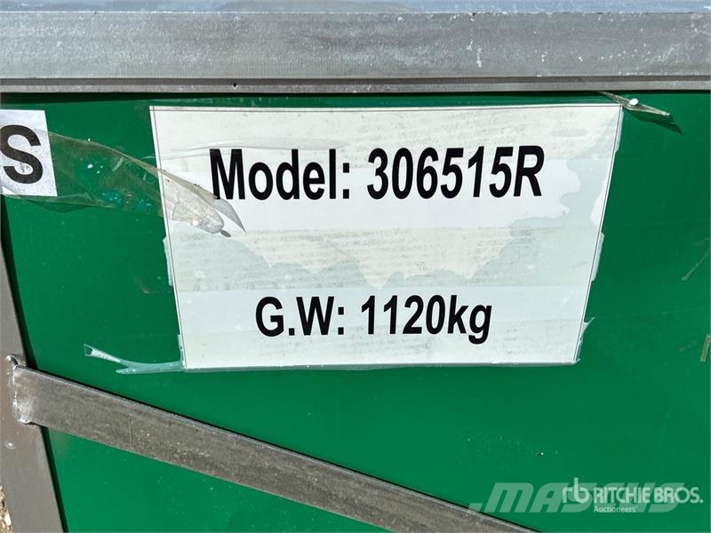 Suihe S306515R-300gPE 30 ft x 65 ft Storage Building (Un Edificación de acero